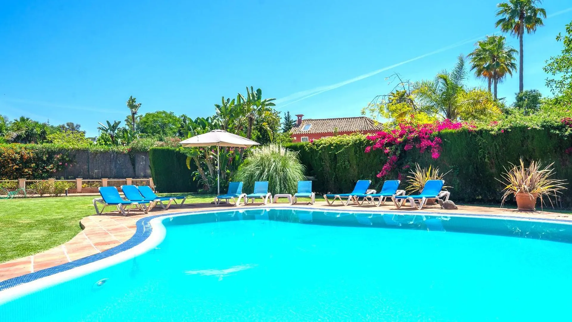Xpce Artola Playa - Villa De Lujo Con Pista De Padel Privada Y Piscina Marbella