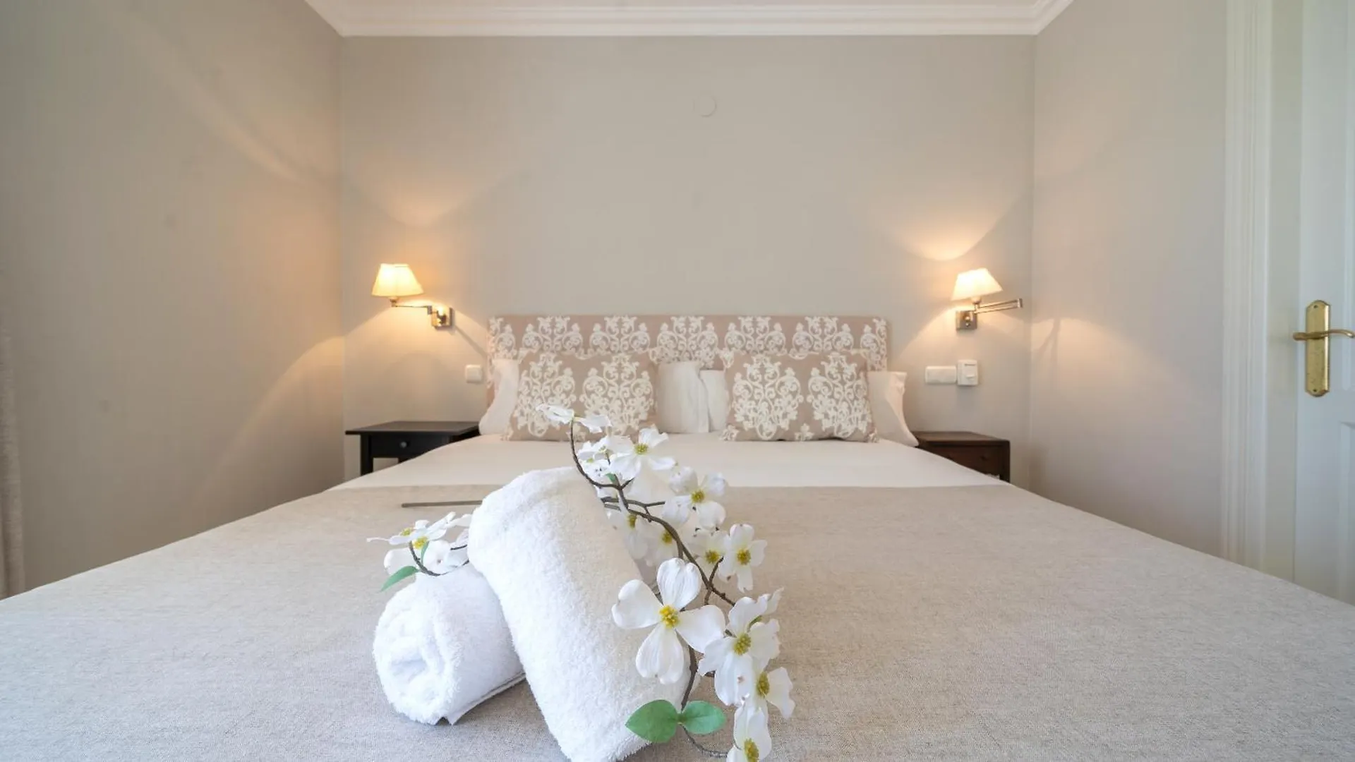 Xpce Artola Playa - Villa De Lujo Con Pista De Padel Privada Y Piscina Marbella