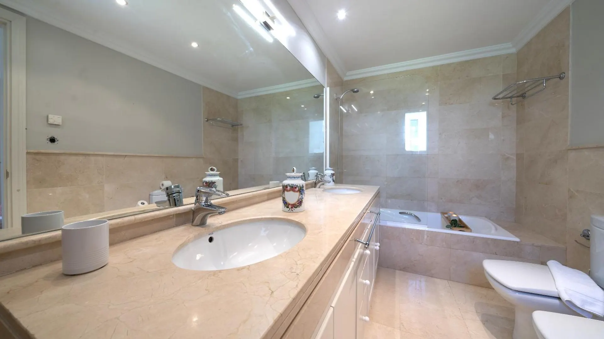Xpce Artola Playa - Villa De Lujo Con Pista De Padel Privada Y Piscina ماربيا 0*,